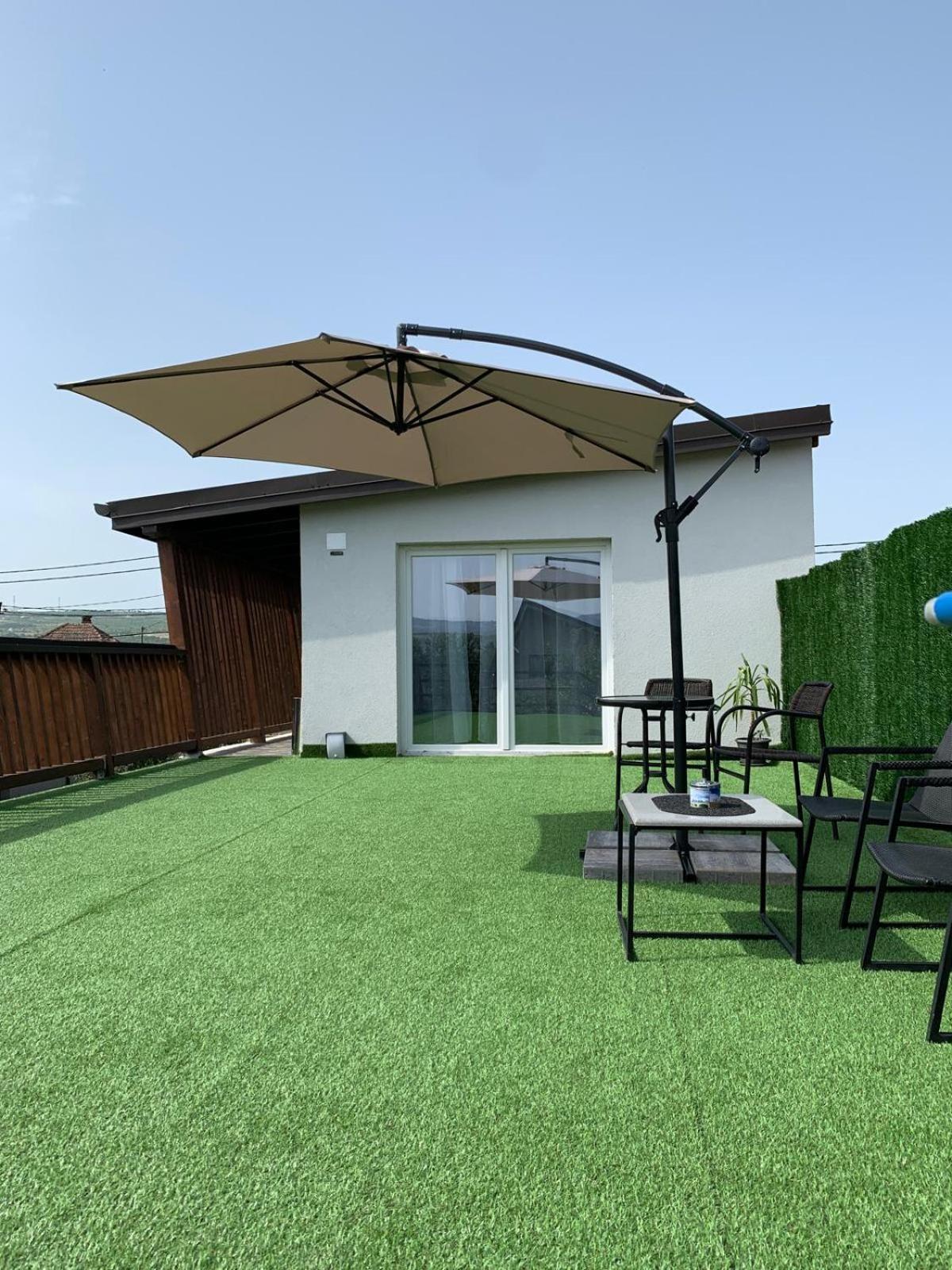 Luxus Cluj Airport Apartments Eksteriør bilde
