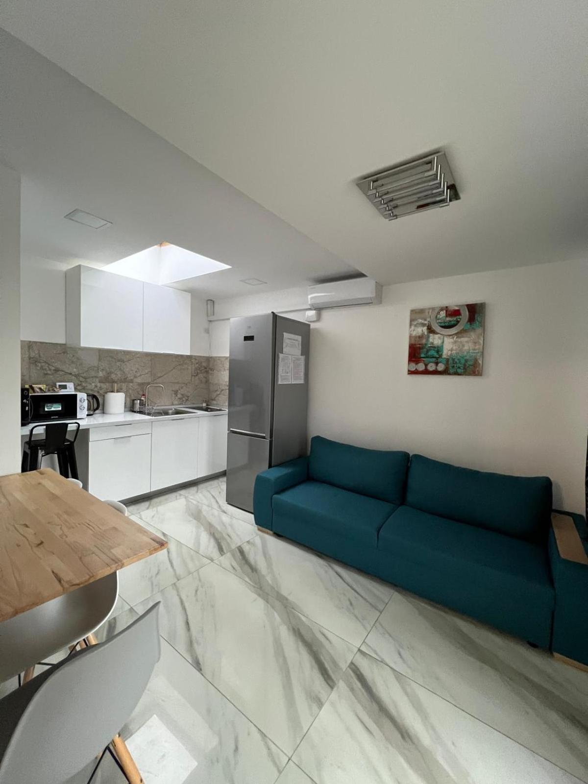 Luxus Cluj Airport Apartments Eksteriør bilde