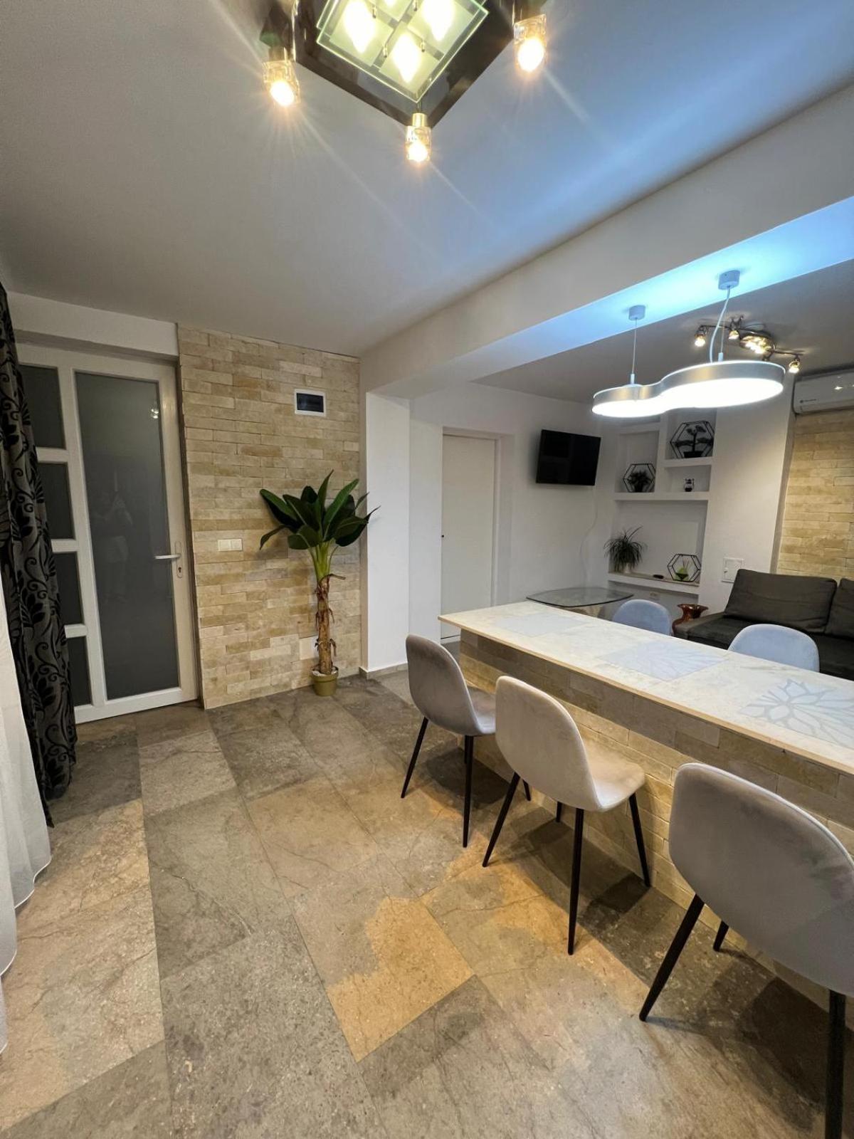 Luxus Cluj Airport Apartments Eksteriør bilde